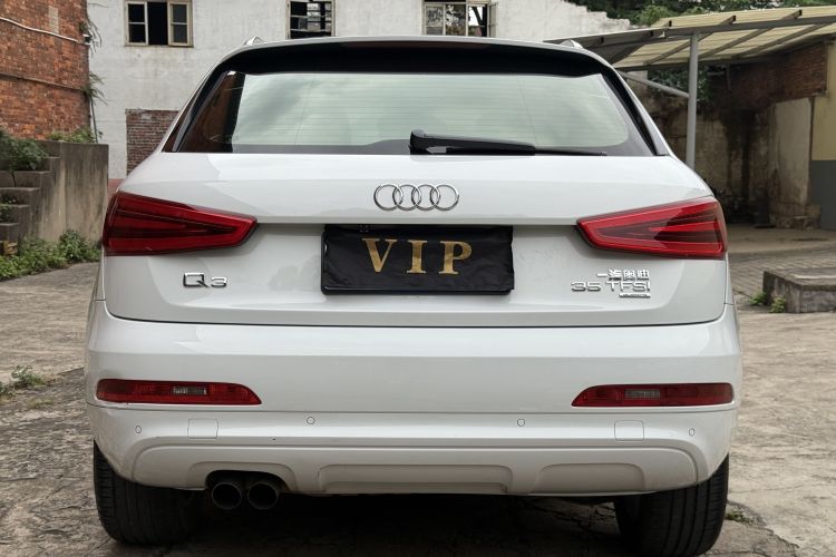 Audi Q3 2016 car image #5