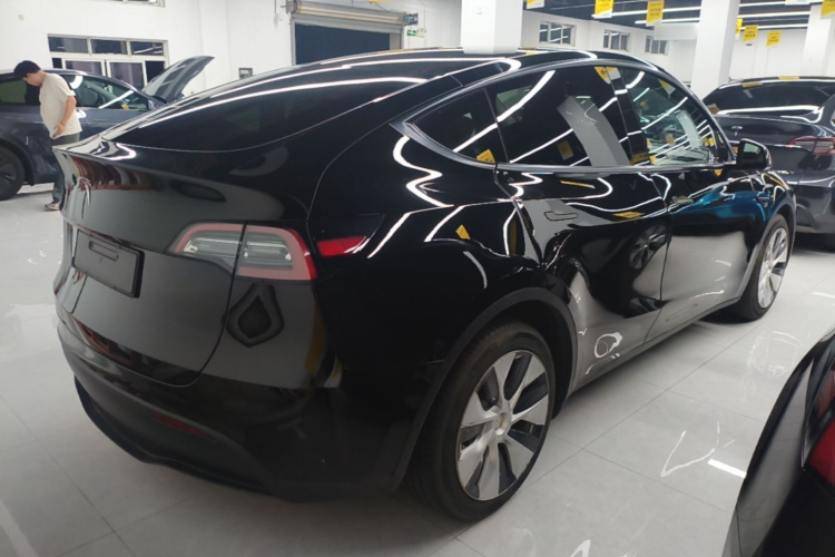 Tesla Model Y 2021 #5 Tesla Model Y 2021 immagine di auto #5