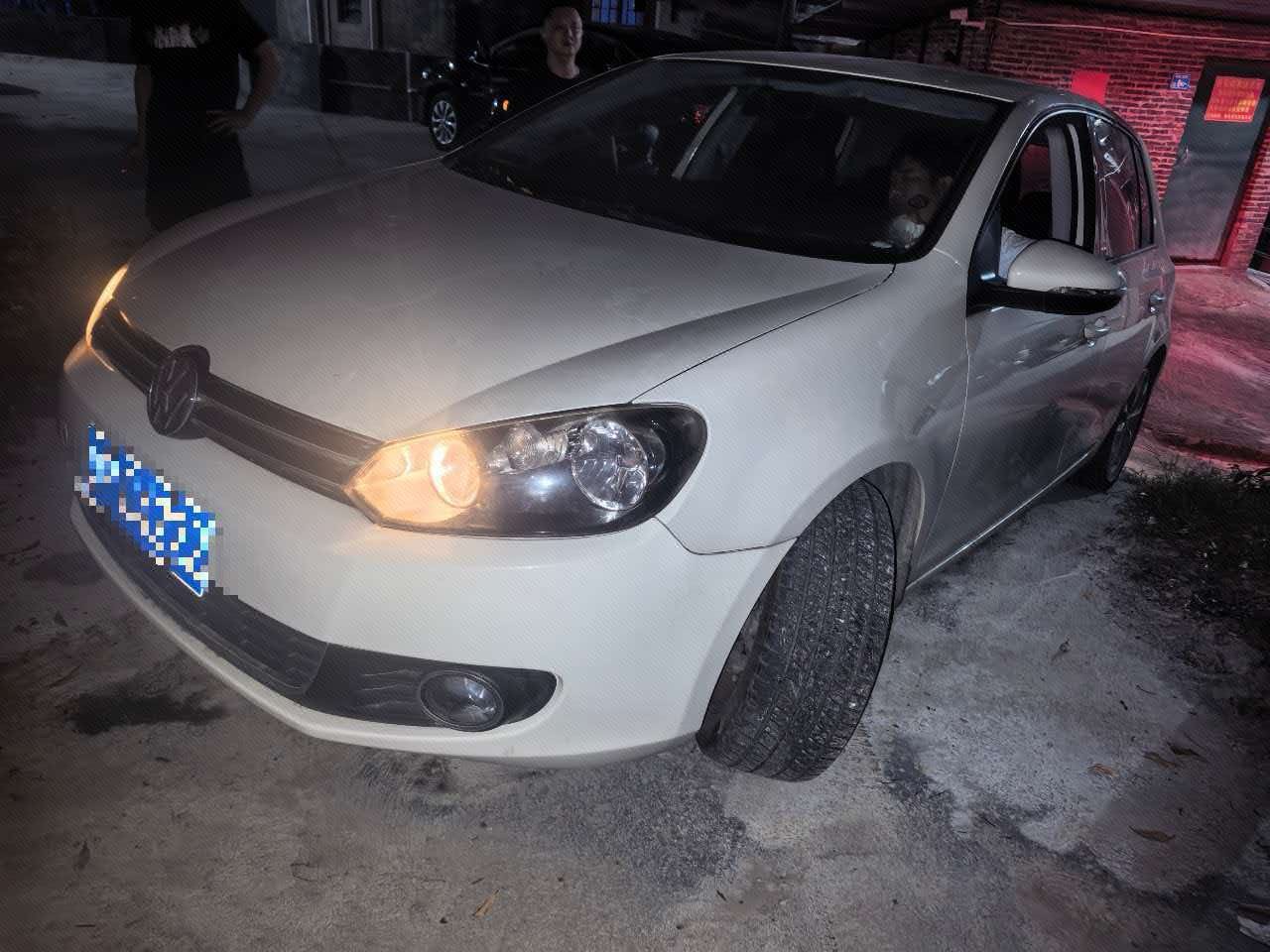 Volkswagen Golf 2013 Volkswagen Golf 2013 car image