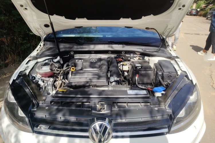 Volkswagen Golf 2017 #18 Volkswagen Golf 2017 car image #18
