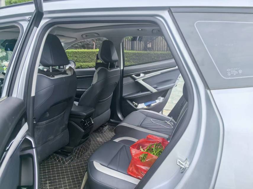 GEELY Boyue L 2024 image de voiture #6