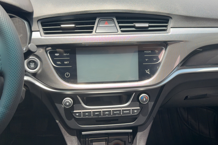 GEELY Emgrand 2017 #13 GEELY Emgrand 2017 immagine di auto #13
