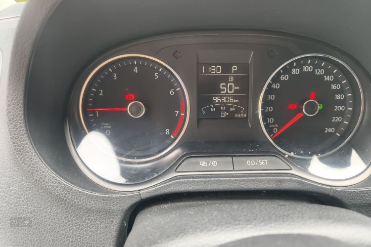 Volkswagen Polo 2018 car image #14