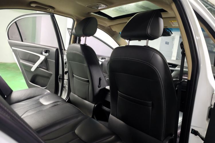 GEELY Emgrand 2017 #18 GEELY Emgrand 2017 car image #18