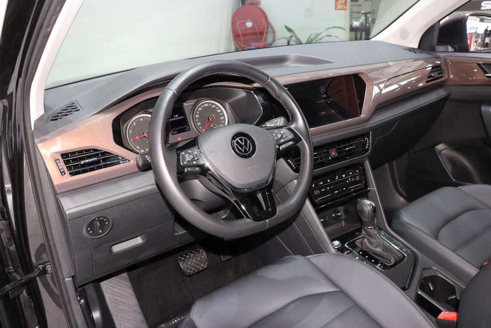 Volkswagen Tharu 2020 car image #18