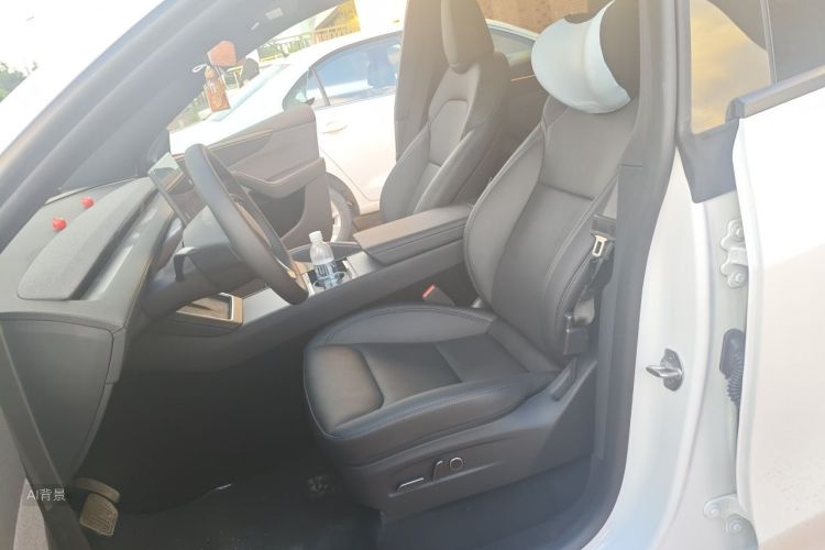 Tesla Model Y 2026 #17 Tesla Model Y 2026 car image #17