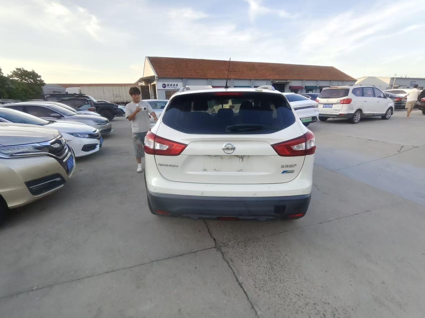 Nissan Qashqai 2017 car image #5