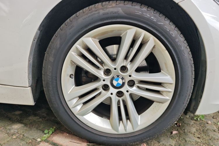 BMW 3 Series 2015 car image #9
