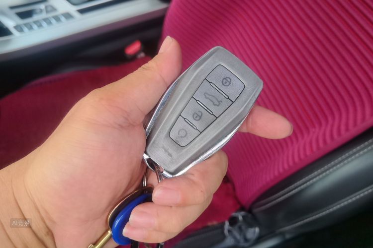 GEELY Coolray 2020 #10 GEELY Coolray 2020 car image #10