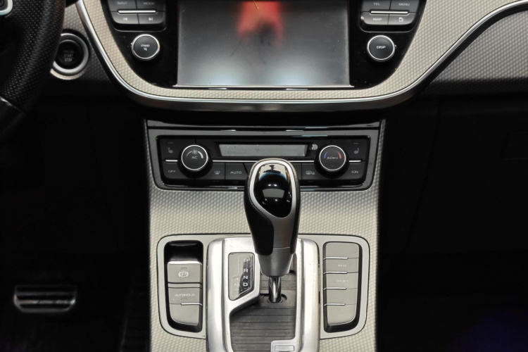 GEELY Emgrand GS 2017 #21 GEELY Emgrand GS 2017 car image #21