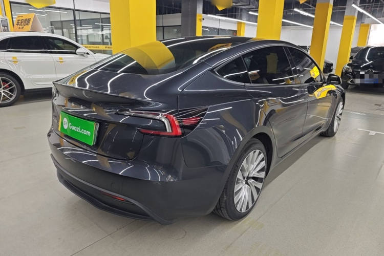 Tesla Model 3 2024 #7 Tesla Model 3 2024 car image #7