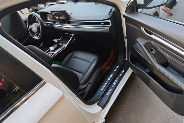 GEELY Emgrand 2022 #27 GEELY Emgrand 2022 car image #27
