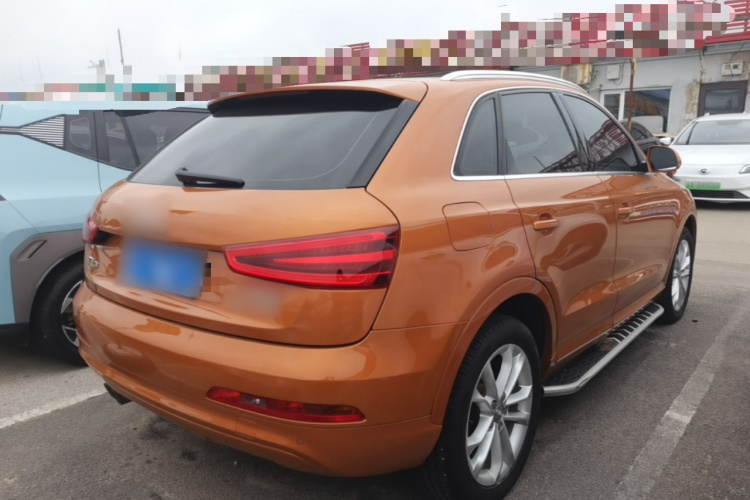 Audi Q3 2016 car image #5