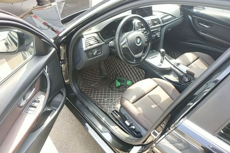 BMW 3 Series 2019 #16 BMW 3 Series 2019 immagine di auto #16