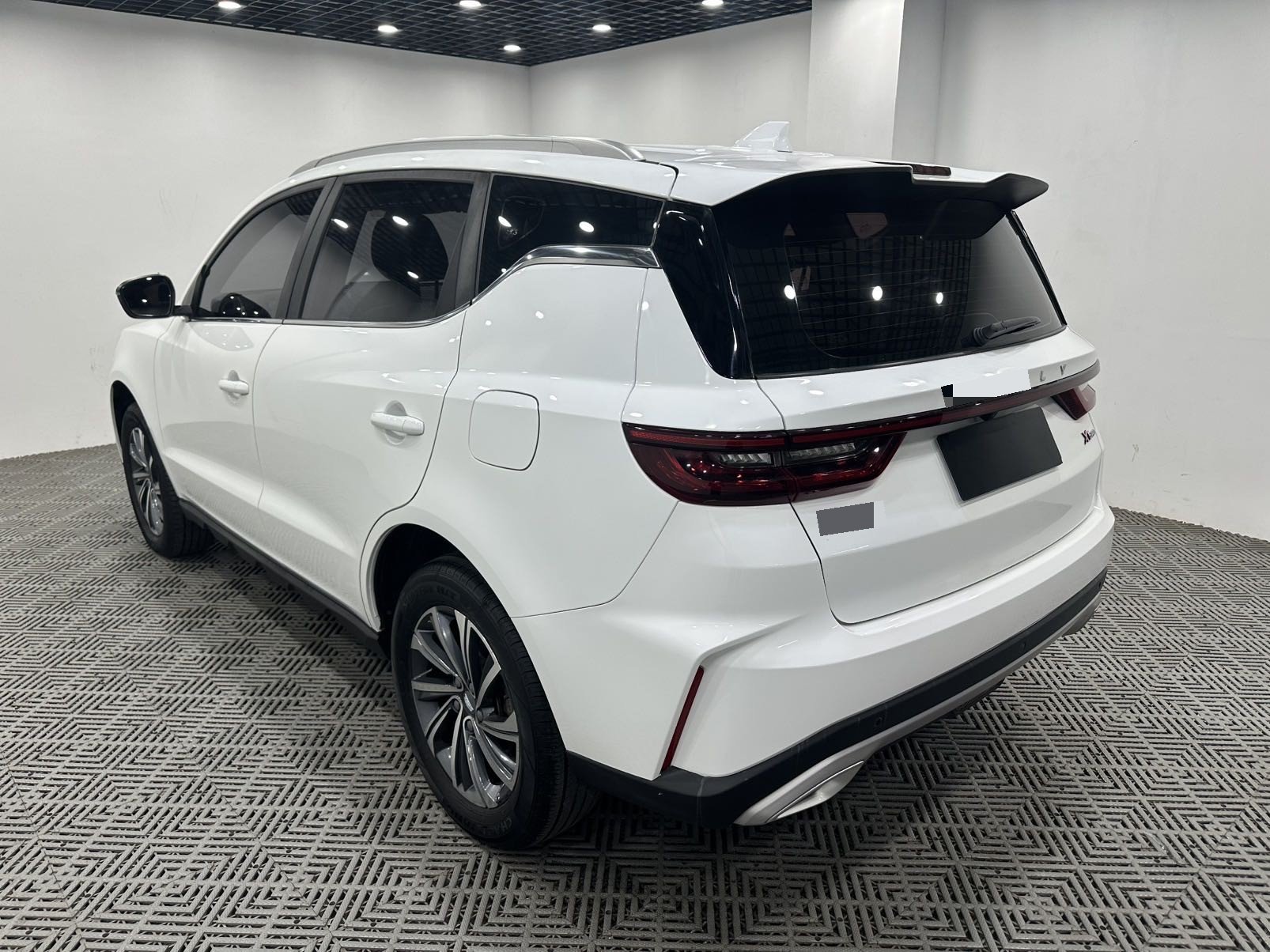 GEELY Vision X6 2022 image de voiture #7