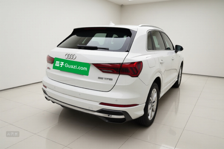 Audi Q3 2019 car image #7