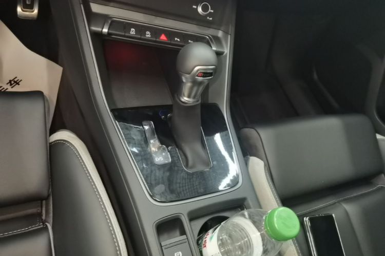 Audi Q3 2023 car image #14