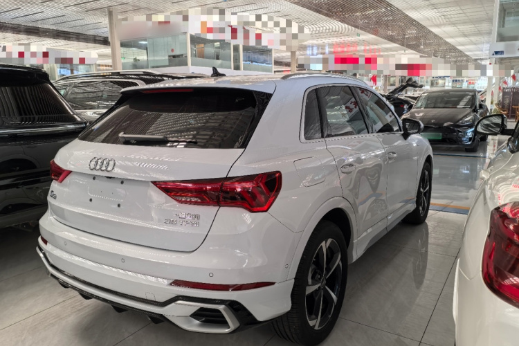 Audi Q3 2025 #7 Audi Q3 2025 car image #7