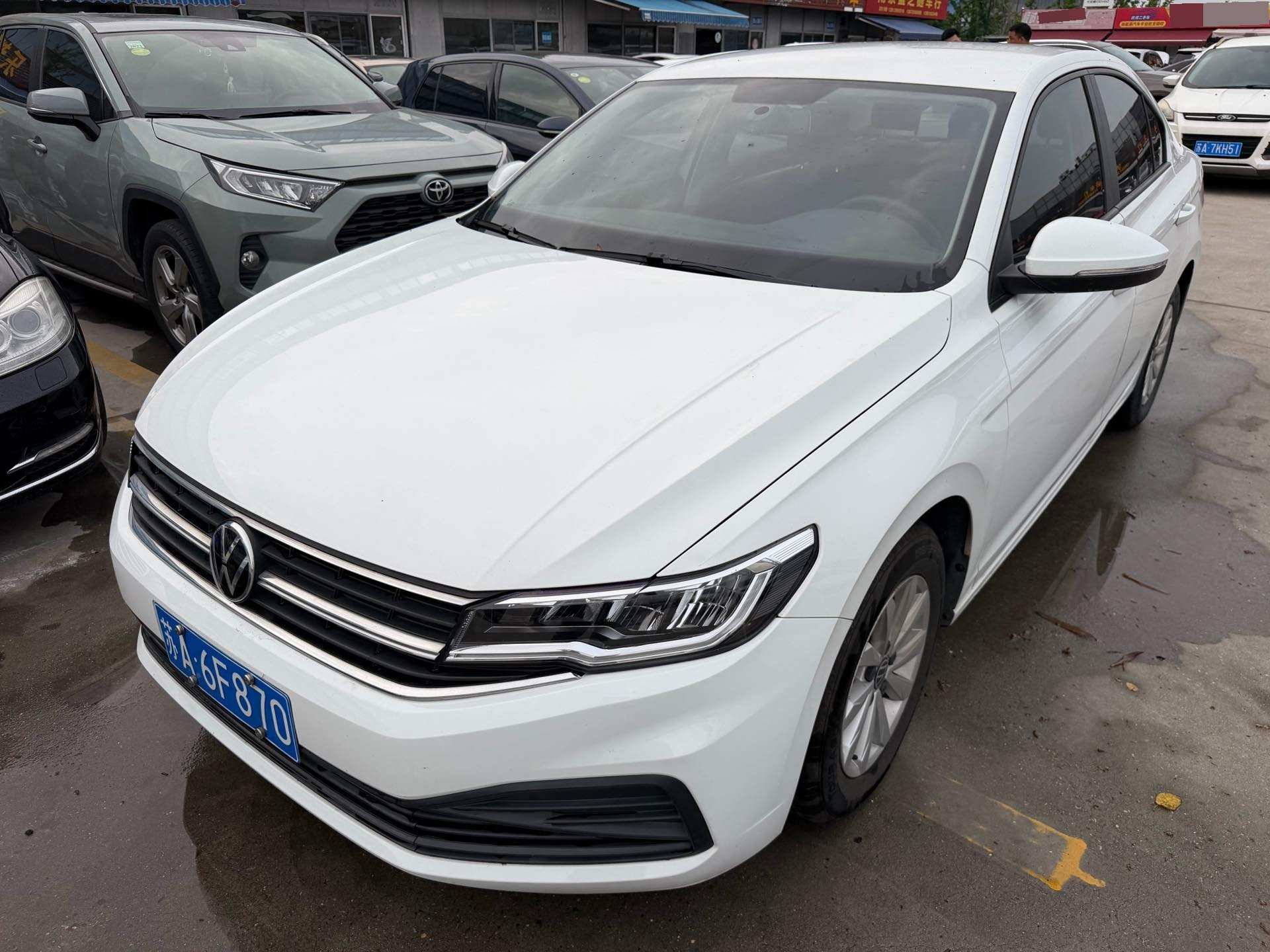 Volkswagen Bora 2021 car image 