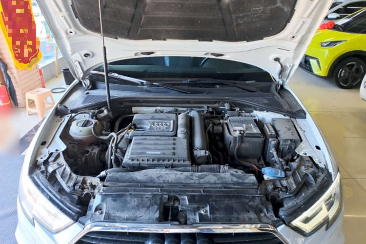 Audi A3 2018 car image #20
