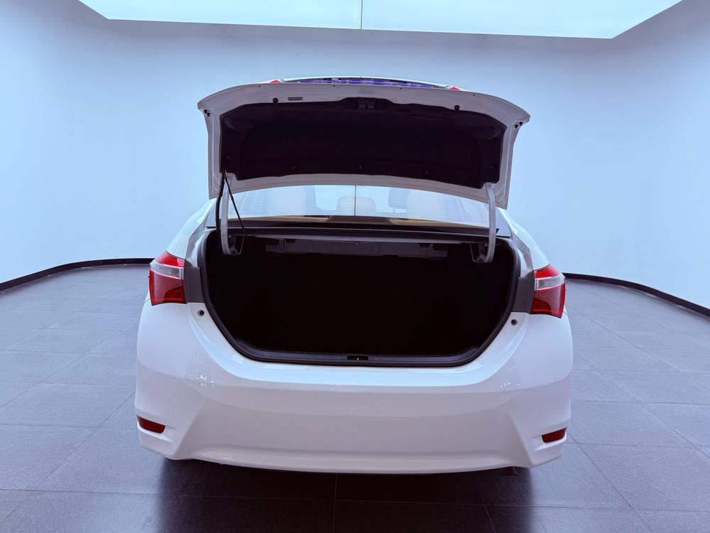 2015 car image #26