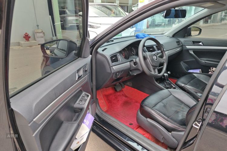 Volkswagen Lavida 2017 car image #18