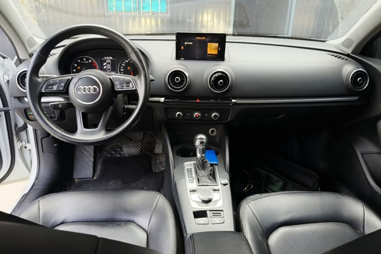 Audi A3 2020 car image #11