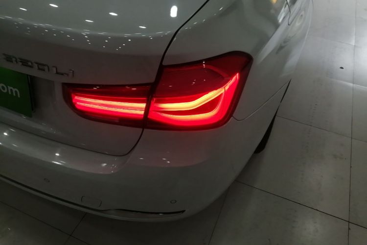 BMW 3 Series 2016 car image #3