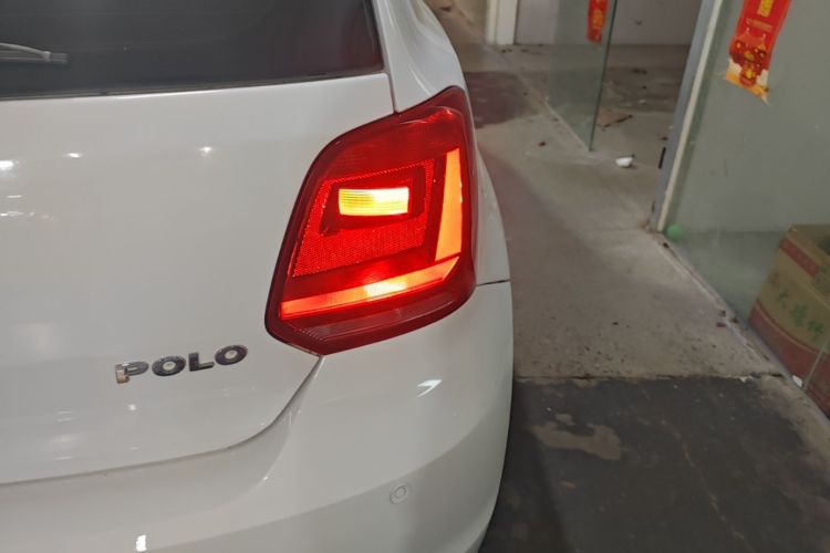 Volkswagen Polo 2015 #8 Volkswagen Polo 2015 car image #8