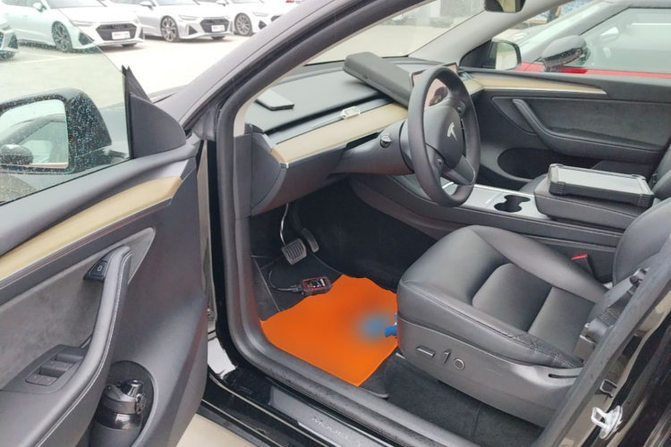 Tesla Model Y 2022 #16 Tesla Model Y 2022 car image #16