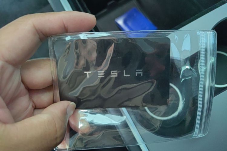 Tesla Model Y 2024 #14 Tesla Model Y 2024 car image #14