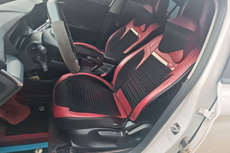 MG 5 2025 صورة سيارة #15