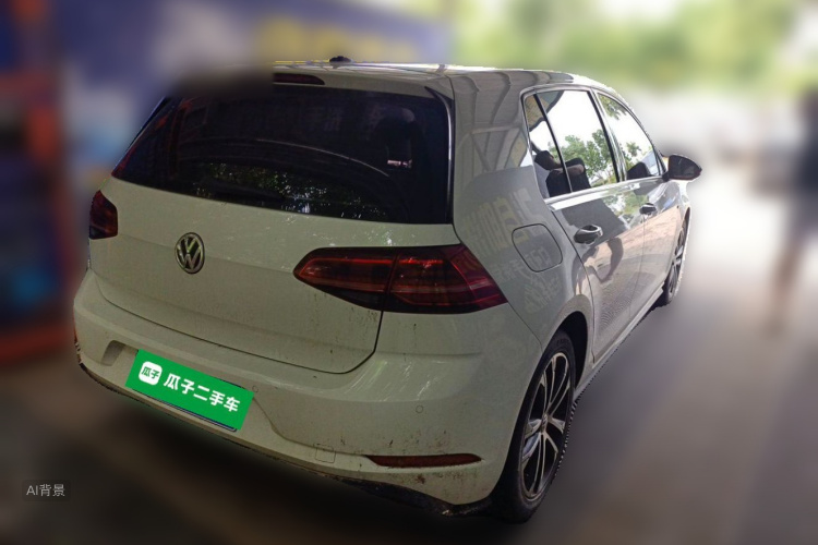 Volkswagen Golf 2019 car image #7
