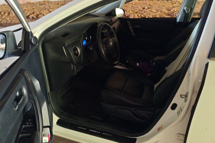 Toyota Corolla 2017 car image #9