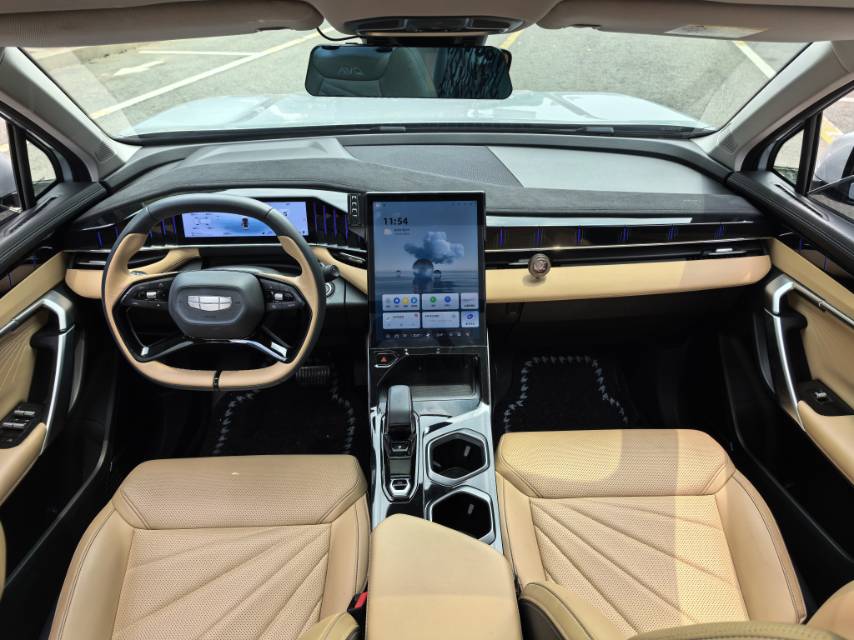 GEELY Boyue L 2023 car image #5