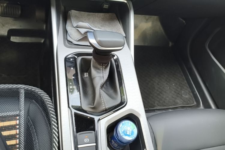 GEELY Emgrand 2026 car image #14
