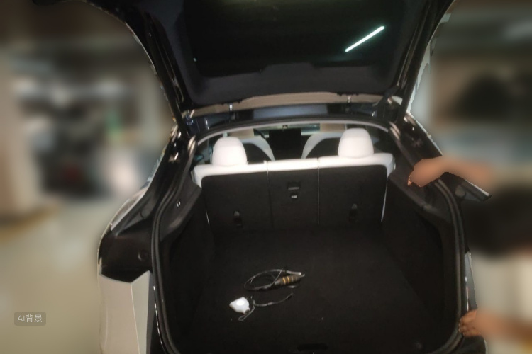 Tesla Model Y 2025 #21 Tesla Model Y 2025 car image #21