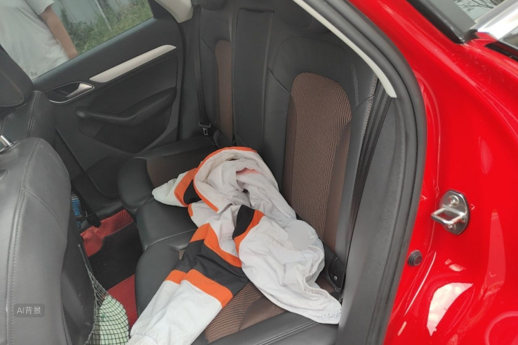 Audi Q3 2017 #19 Audi Q3 2017 car image #19