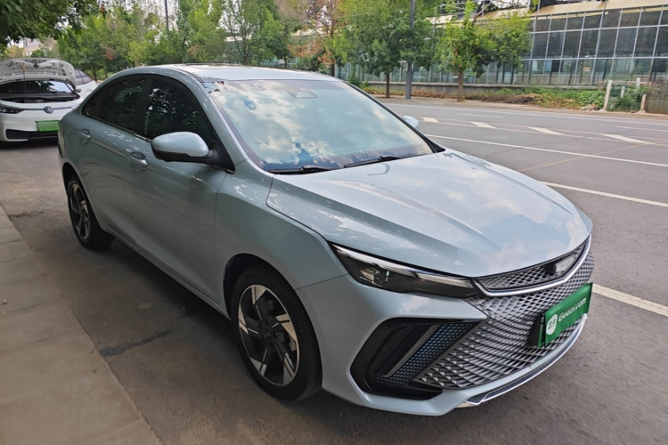 GEELY Emgrand L HiP 2022 car image #4