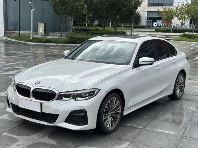 BMW 3 Series 2022 #11 BMW 3 Series 2022 car image #11