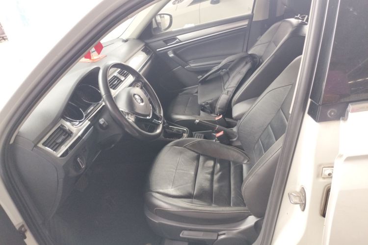 Volkswagen Bora 2018 immagine di auto #19