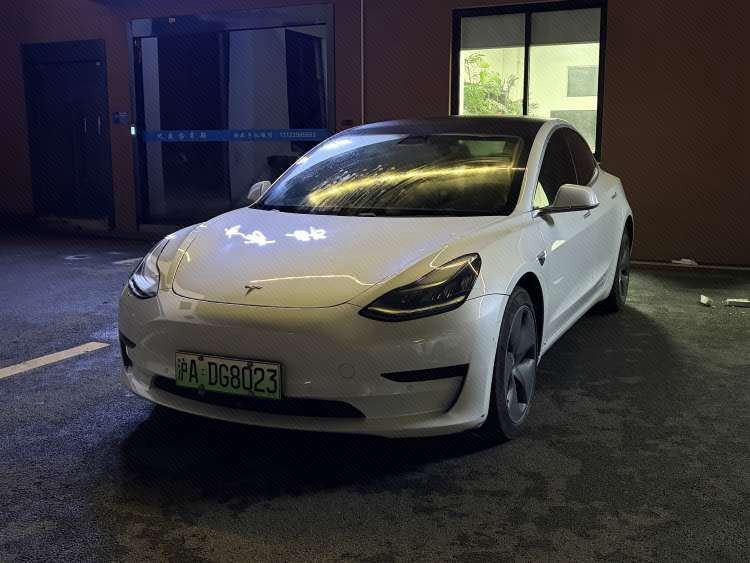 Tesla Model 3 2020 car image 