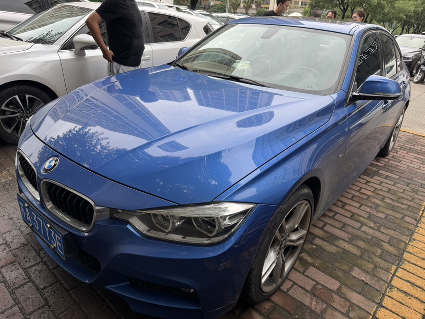 BMW 3 Series 2019 car image 