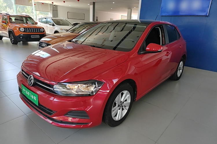 Volkswagen Polo 2021 car image #2