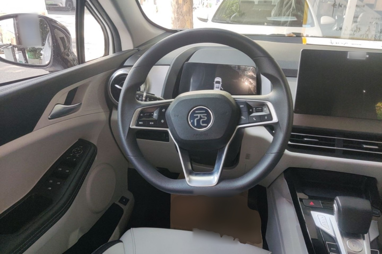 BYD Yuan Pro 2021 car image #11