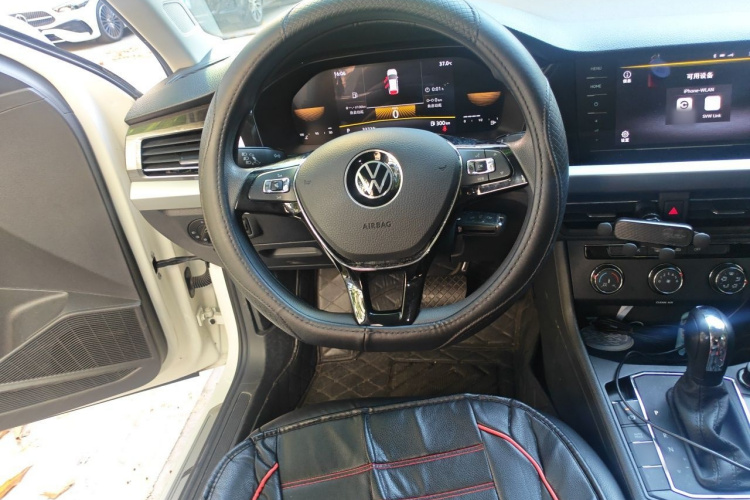 Volkswagen Lavida 2022 car image #11