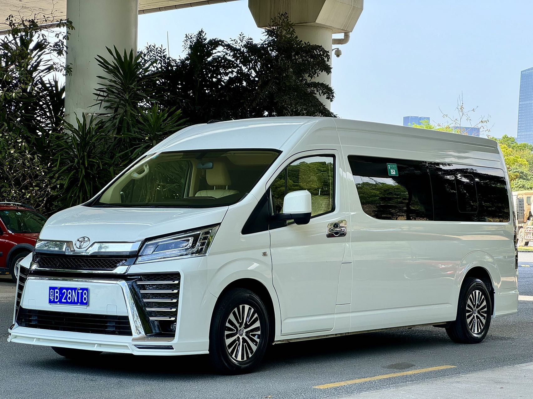 Toyota Hiace 2022 Toyota Hiace 2022 car image