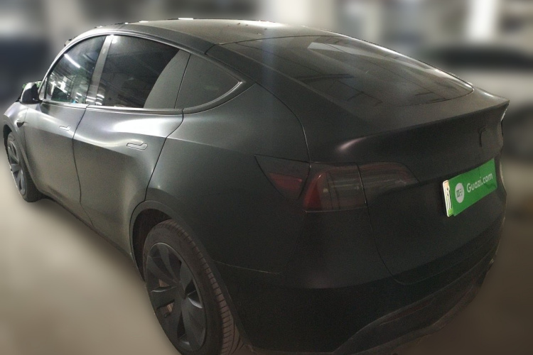 Tesla Model Y 2022 car image #5