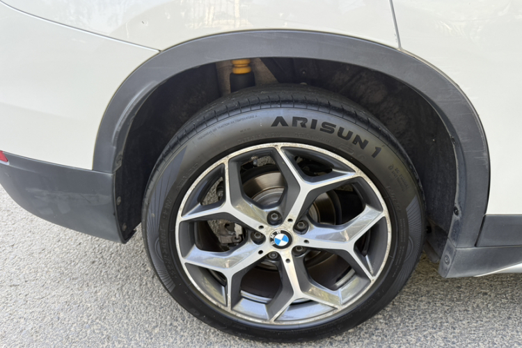 BMW X1 2018 #4 BMW X1 2018 car image #4