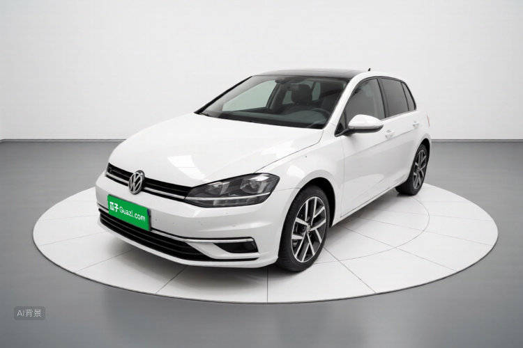 Volkswagen Golf 2020 car image #2